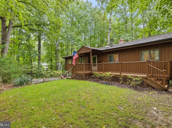 16103 Tiffany Ln, Haymarket, VA 20169