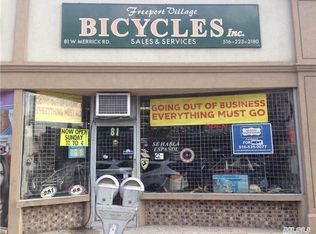 81 W Merrick Rd, Freeport, NY 11520