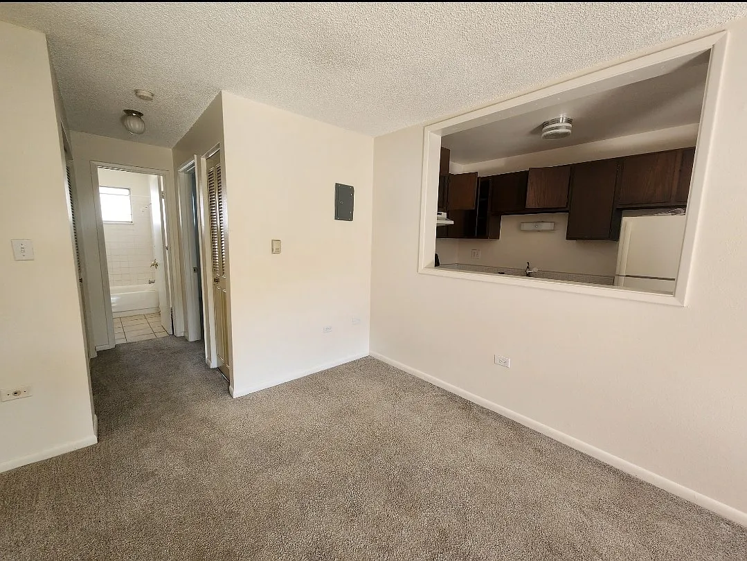 3333 S Washington St — Photo 4