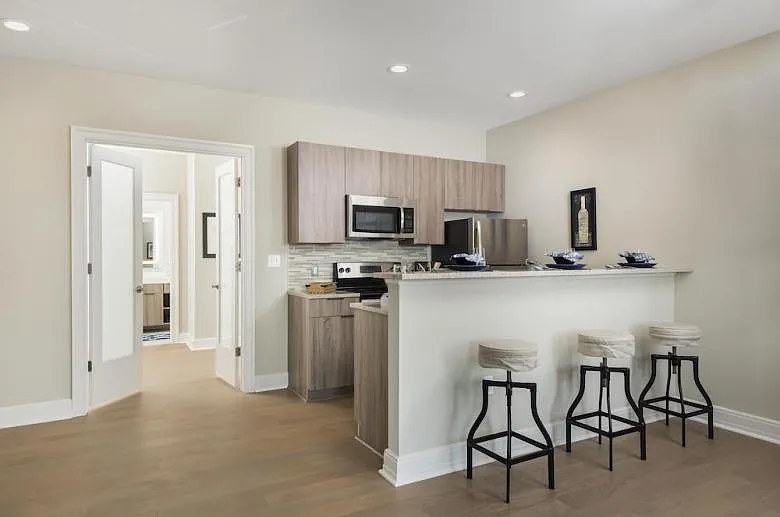 The Residences at 300 St. Paul — Photo 4