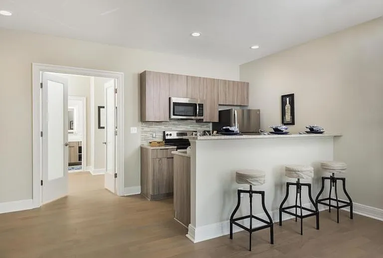 The Residences at 300 St. Paul — Photo 4