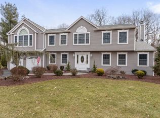 35 Silvers Rd, Freehold, NJ 07728