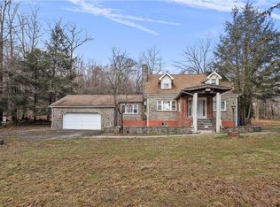 3 Old Bullet Hole Rd, Mahopac, NY 10541