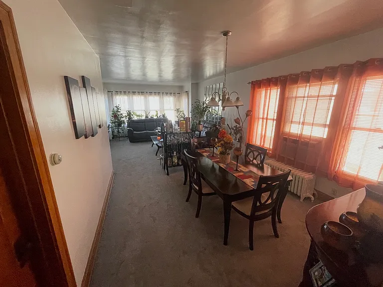 5105 W Roscoe St #2 — Photo 2