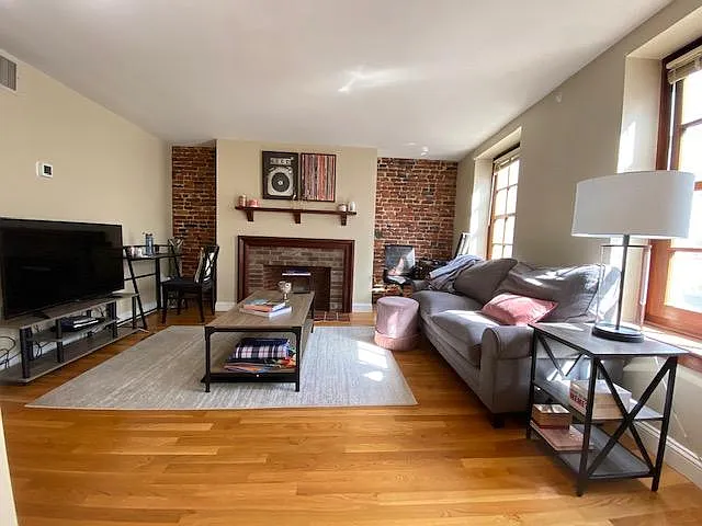 15 Sheafe St #6 — Photo 4