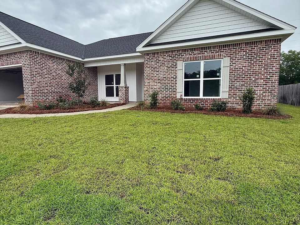 1st image of 105 Legacy Dr