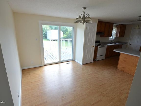 3rd image of 293 Rollingwood Dr
