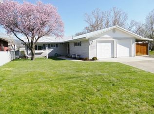 803 H Ave, La Grande, OR 97850