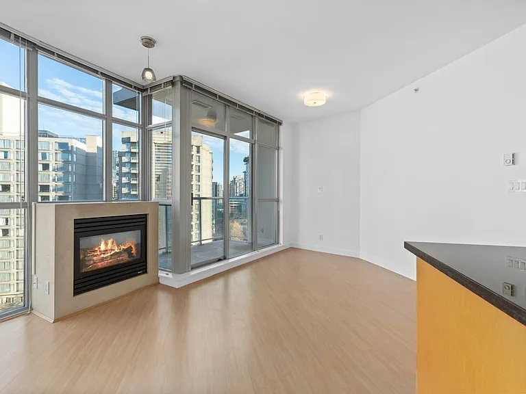 1050 Smithe St #1205 — Photo 9