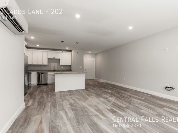 41 Ladds Ln #202