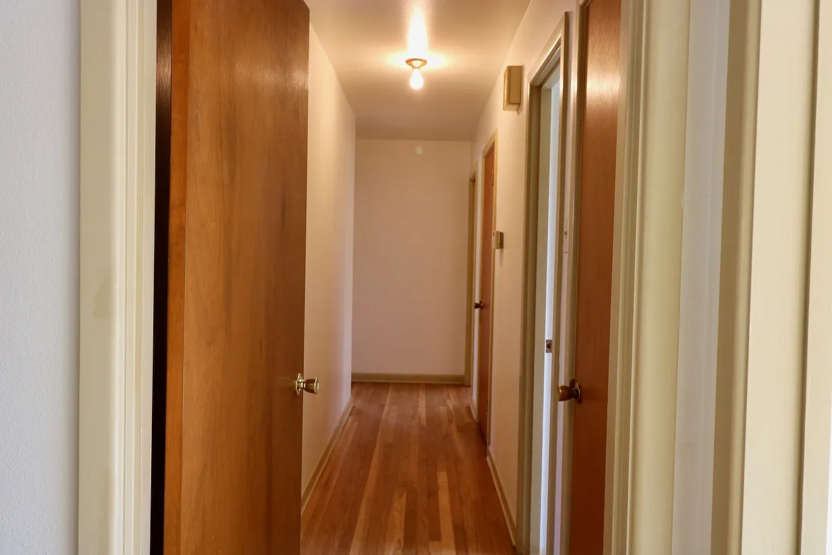 Building Photo - 105 E Xavier Ave