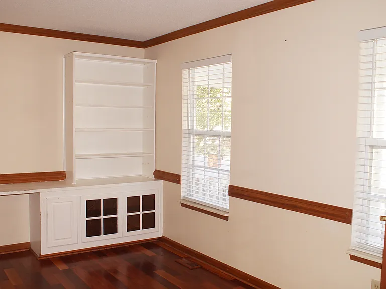 1221 Clearwater Ln — Photo 11