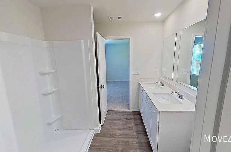 161 Davis Dr — Photo 29