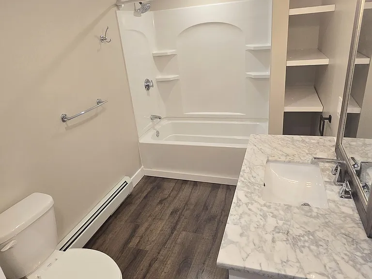 15-17 Central St #4 — Photo 10
