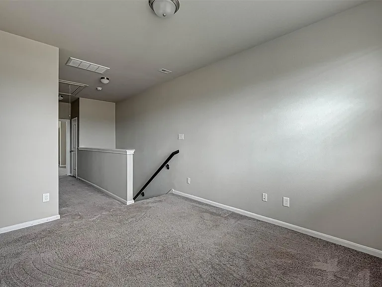 315 Biltmore Loop — Photo 35