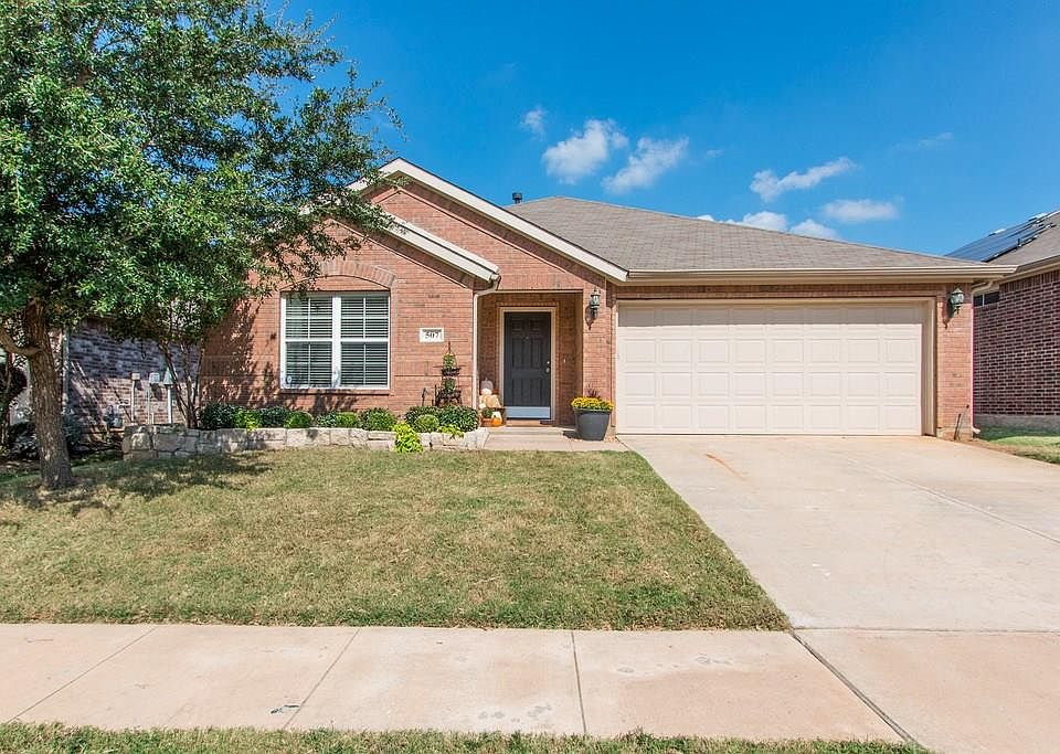 1st image of 507 Maverick Dr