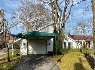 6450 Paynes Point Rd, Neenah, WI 54956