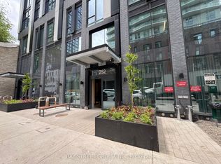 252 Church St #3312-C08, Toronto, ON M5B 1Z2