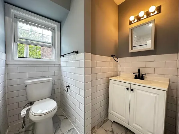 131 Monticello Avenue image 6 of 27