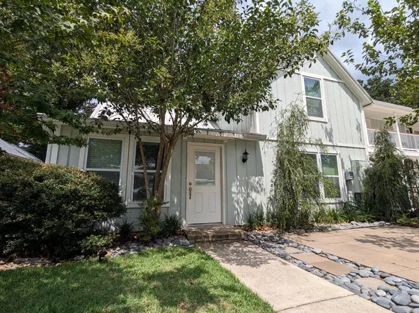 6 S Summit St #A, Fairhope, AL 36532