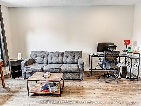 4th image of 20 Renny Cres