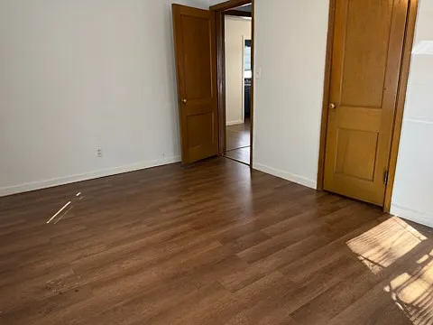 2448 S Victoria Ave — Photo 14