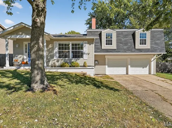 5 Victoria Sq, Saint Peters, MO 63376