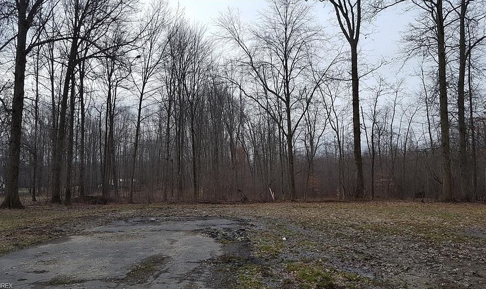 1st image of 17917 Lawnview Ave