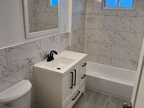 4th image of 60 Homecrest Ave Floor 1