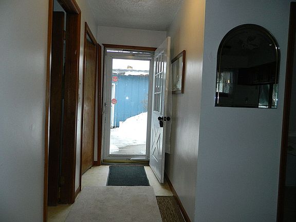 3rd image of 1887 Ferndale St