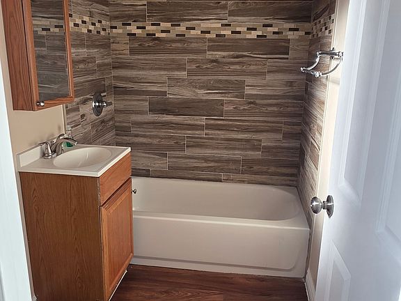 2nd image of 11307 S Grevillea Ave #11307