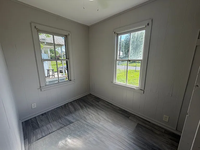 127 Nancy Ln — Photo 5