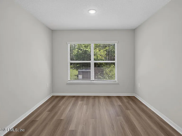 129 Wellwood Ln #B — Photo 13