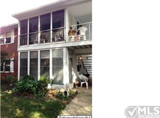 42 E Cambridge Ct, Lakewood, NJ 08701