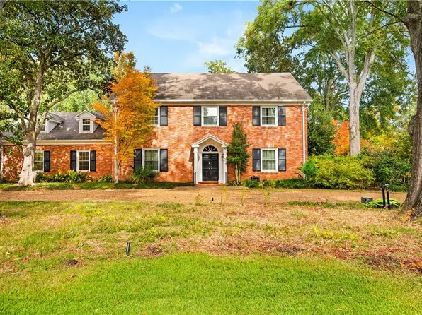 3903 Pecan Dr, Alexandria, LA 71302