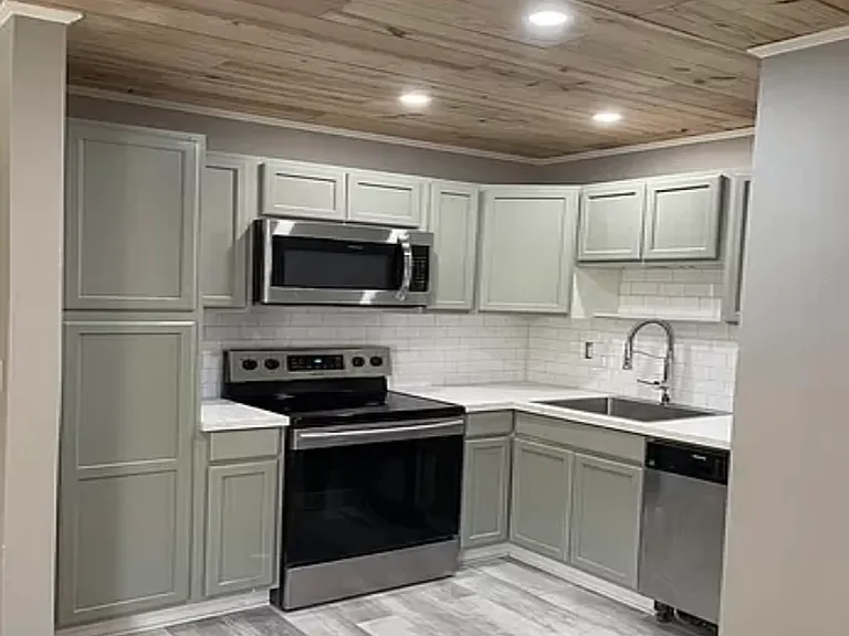 700 Bossier St #15 — Photo 1