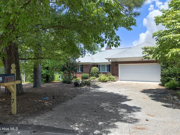 7 Lake Vista Lane, Pinehurst, NC 28374