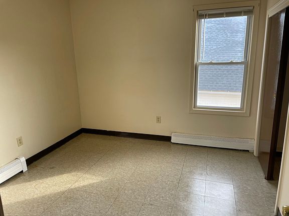 4th image of 440 2nd Ave APT E302