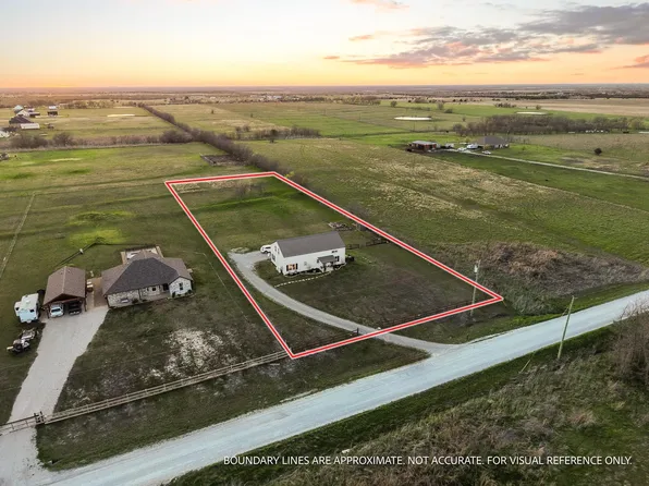 5828 County Road 1093, Celeste, TX 75423