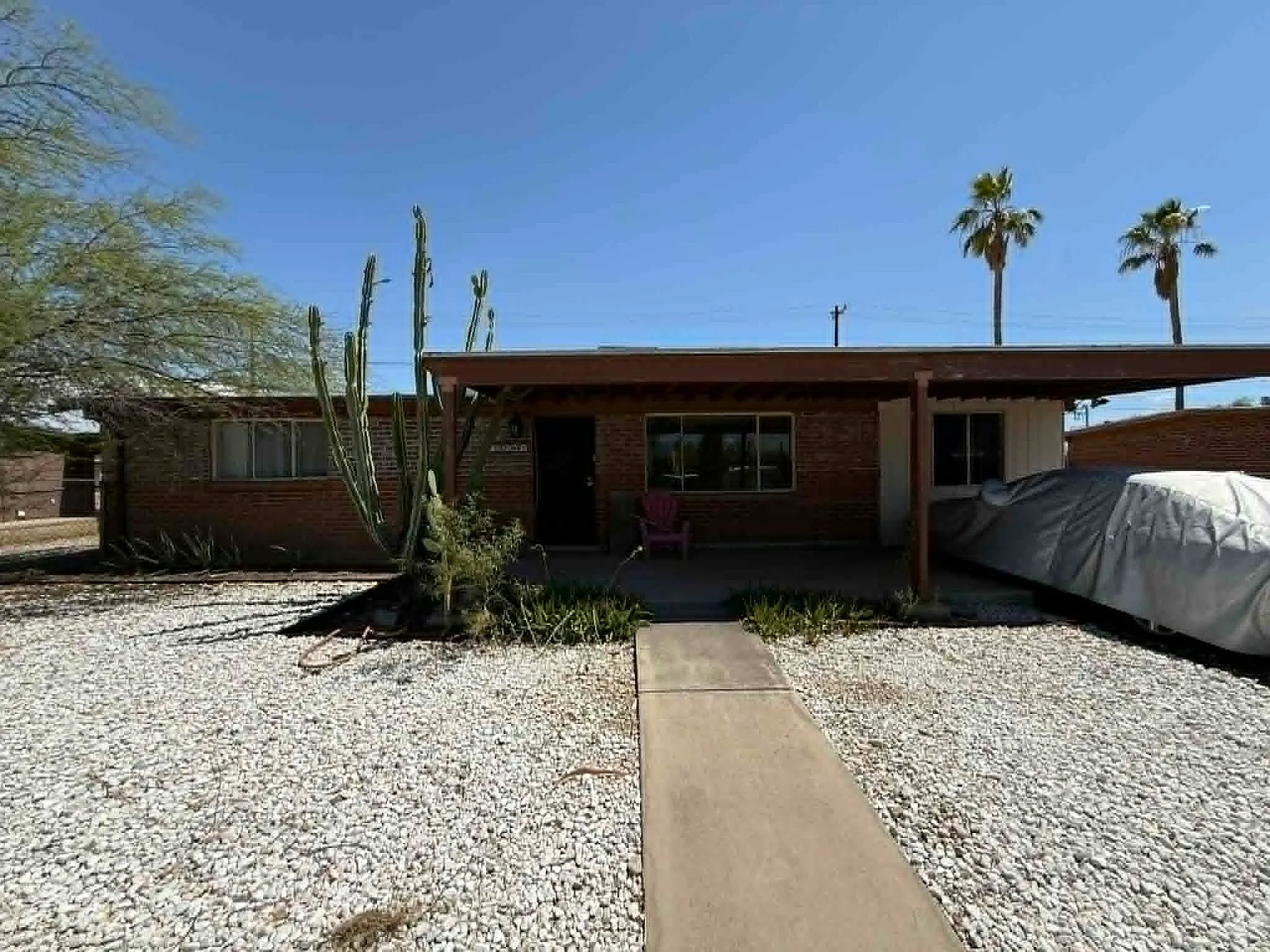 3 bed, 1.5 bath, 1593 sqft, $2,200 — Photo 1