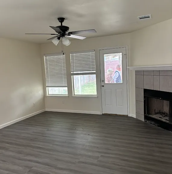 9221 Goldenview Dr — Photo 2