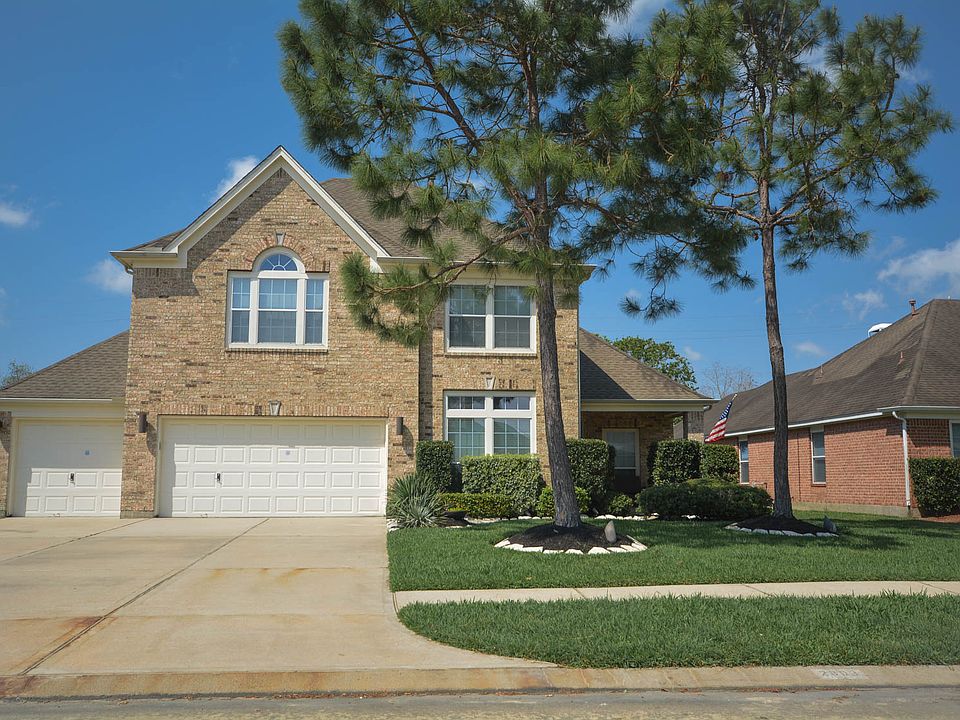 2nd image of 4467 89th St