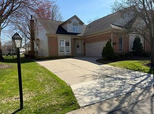 39705 Muirfield Ln #245, Northville, MI 48168