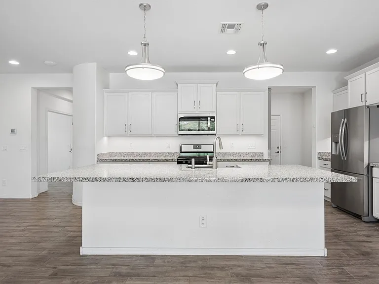 10445 E Tesla Ave — Photo 7