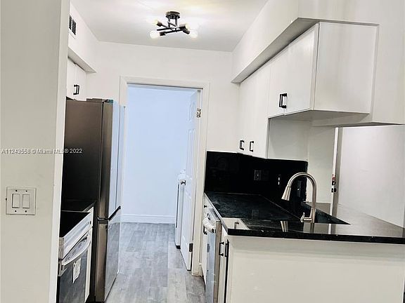 4th image of 8320 SW 1st St APT 102