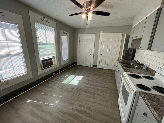 3rd image of 1152 Hodges St #3