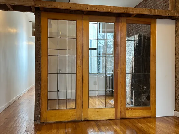 518 Bainbridge Street image 1 of 6