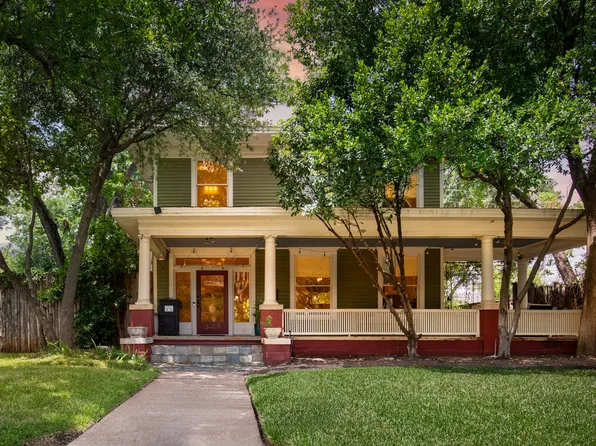 3403 Knight St, Dallas, TX 75219