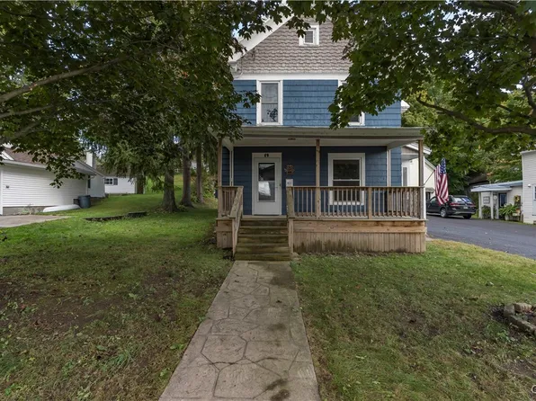 19 Prospect St, Adams, NY 13605
