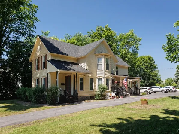 454 S Massey St, Watertown, NY 13601